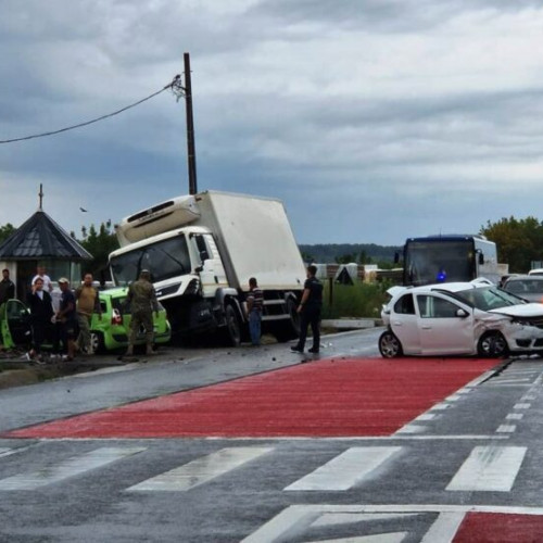 Accident grav pe DN2 E85, în comuna Golesti
