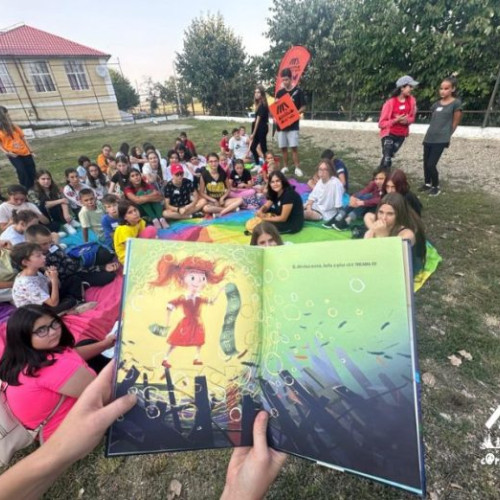 Asociatia &quot;Eu, tu si ei&quot; din Focșani promovează educația non-formală prin tabere pentru copii