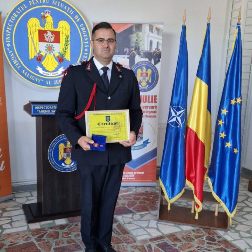Plutonier adjunct Butuc Cristi, distins cu insigna onorifică &quot;Salvator de onoare al anului&quot;