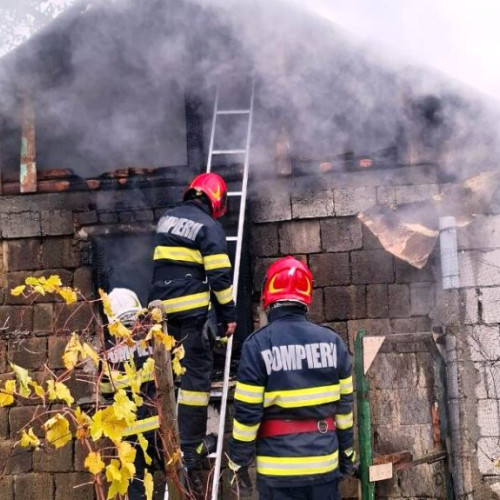 Incendiu în Odobești: Intervenție rapidă salvează clădirile din vecinătate