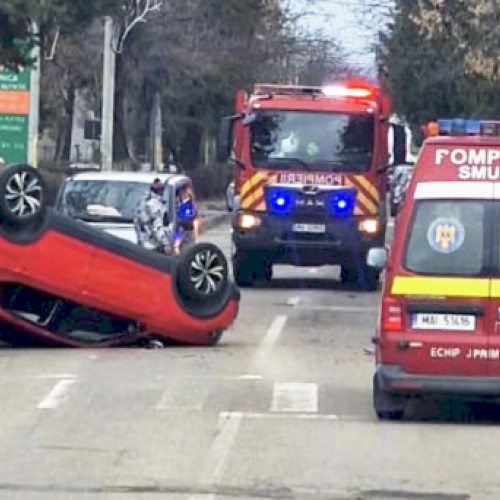 Accident rutier în Bacău: O femeie rănită grav