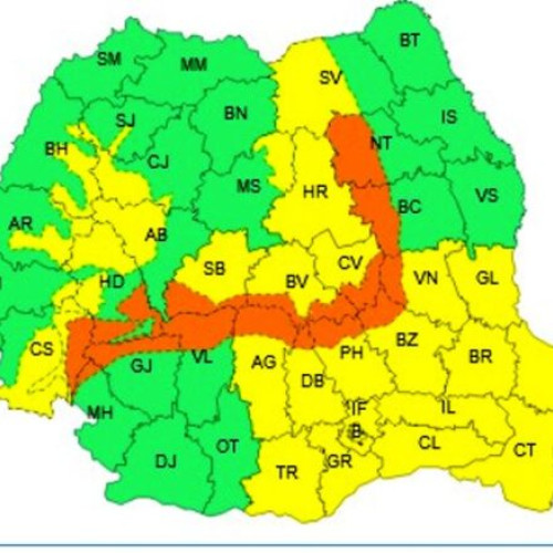 Cod portocaliu de ninsoare abundentă în zonele montane din Vrancea și alte județe