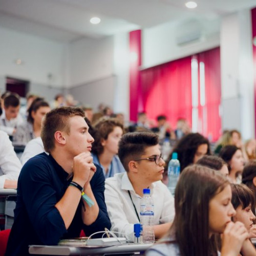 Ministerul Educației anunță schimbări semnificative în planurile-cadru pentru liceu