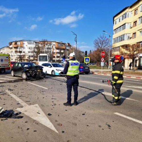 accident grav la intersecția străzii Bucegi cu Bulevardul Brailei
