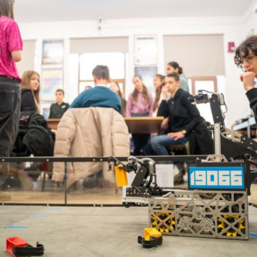 Lansarea Hub-ului de Robotică &quot;Shaping Future's Citizens&quot; la Colegiul Național Al. I. Cuza din Focșani