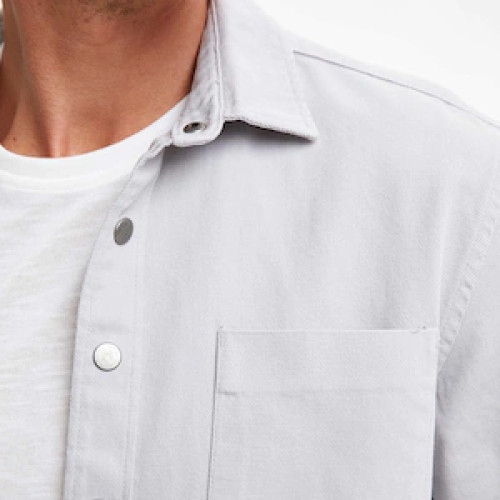 Moda masculină în 2025: Tendințe și elemente esențiale