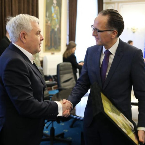 Ministrul apărării naționale, Angel Tilvar, discută cu ambasadorul german despre securitatea regională