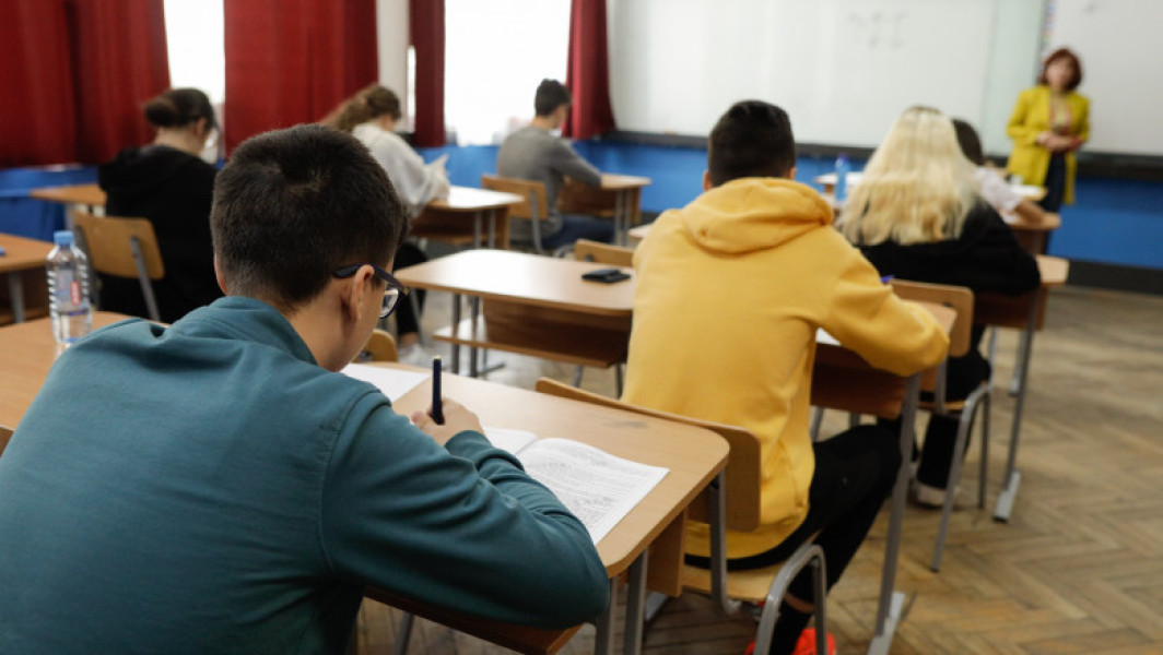 Extindere cod QR pentru diplomele de absolvire