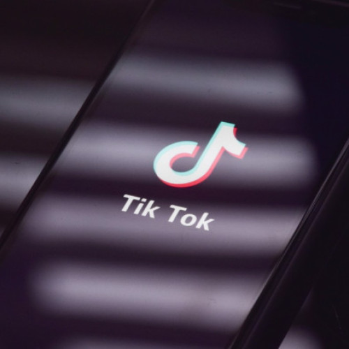 CNA solicită eliminarea materialelor violente de pe TikTok