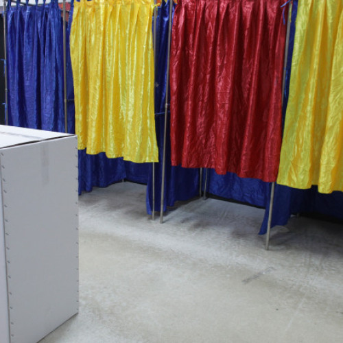 Cursa electorală din România: Un nou tur de scrutin pentru funcția de președinte