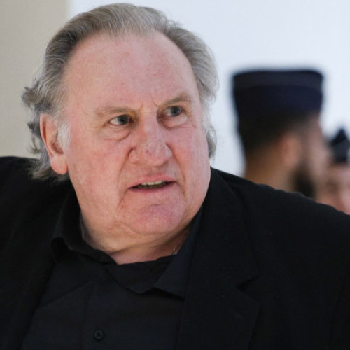 Gerard Depardieu neagă acuzațiile de agresiune sexuală la procesul său din Paris