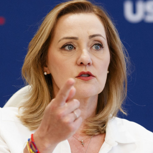 Elena Lasconi: „Ilie Bolojan este acum președinte interimar datorită mie”