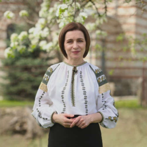 Nicușor Dan discută cu Maia Sandu despre viitorul relațiilor moldo-române