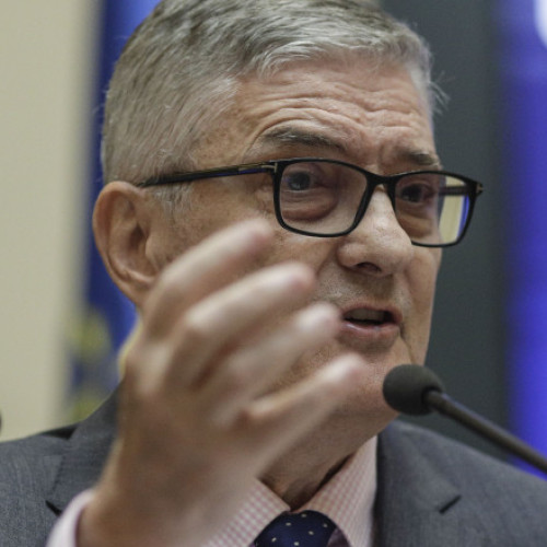 Corectarea deficitului bugetar necesită creșterea veniturilor fiscale, avertizează Daniel Daianu