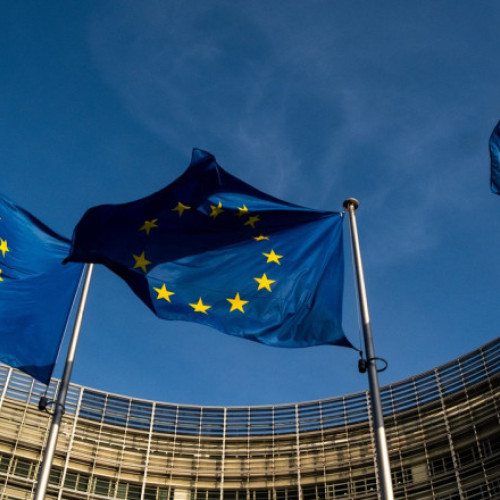 România, confruntată cu riscuri de adâncire a dezechilibrelor economice, conform recomandărilor Comisiei Europene