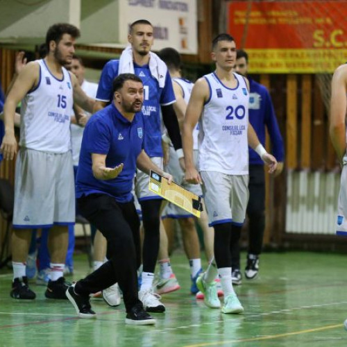 CSM Focșani 2007 înfruntă CSM Târgu Jiu în meci de baschet masculin