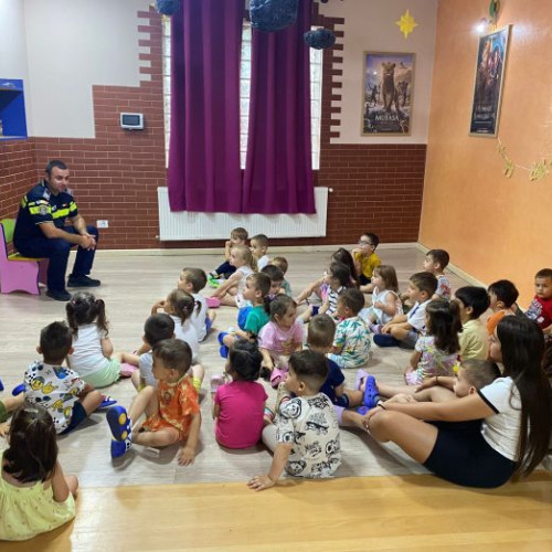 IPJ Vrancea, activități preventive pentru copii și părinți