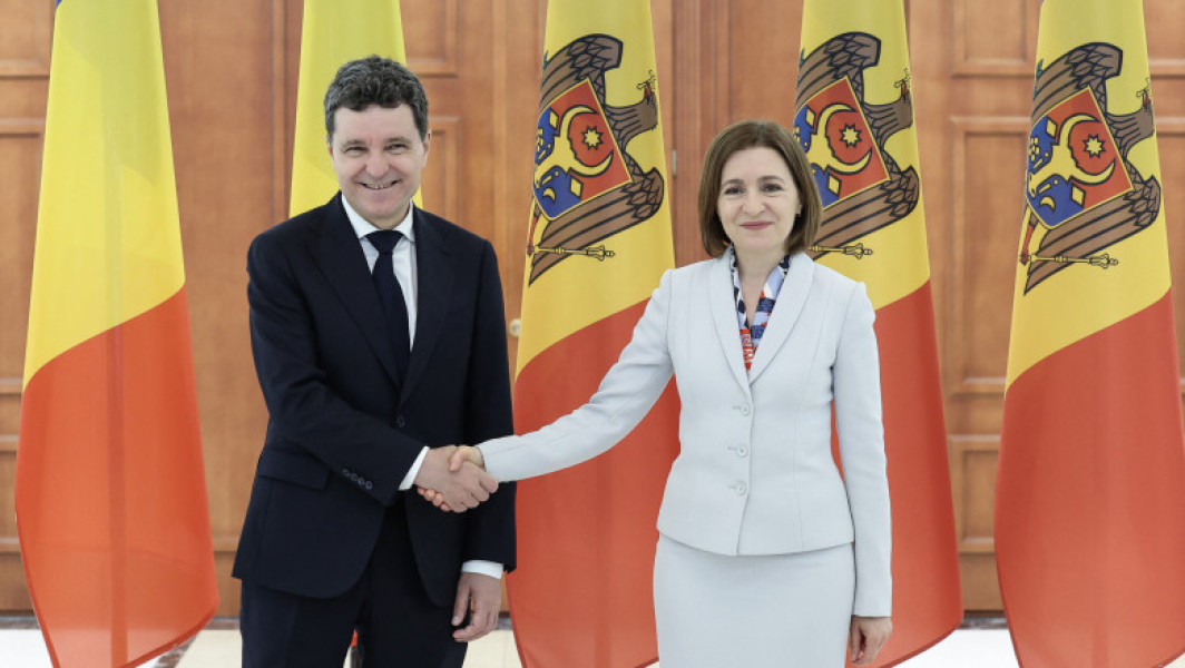 Nicuşor Dan, vizită în Republica Moldova, de Ziua Limbii Române. Președintele participă la evenimentul „Marea Dictare Naţională”