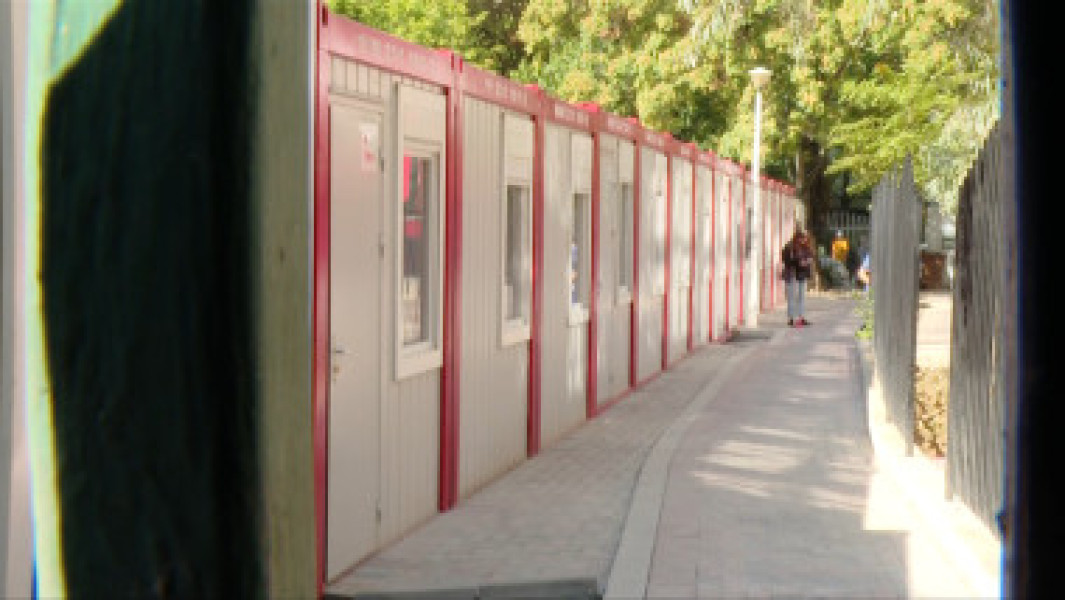 Tramvai deraiat în București după ce o trotinetă a fost lăsată pe șine
