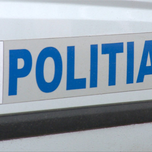 Tată reținut după ce a legat copilul de piciorul unei mese în Scoreiu, Sibiu