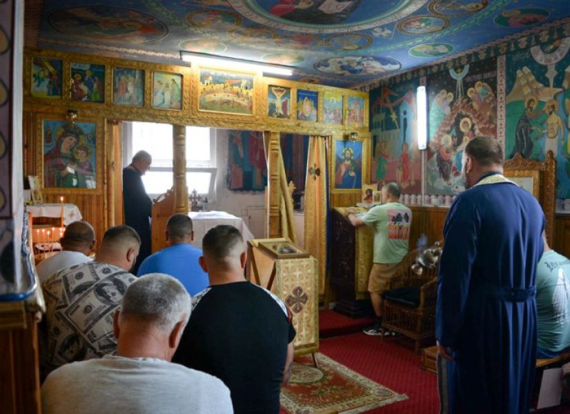 Eveniment religios la Penitenciarul Focșani pentru reintegrarea persoanelor lipsite de libertate
