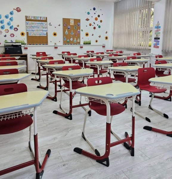 Aproximativ 400 de locuri în educație disponibile pe eJobs