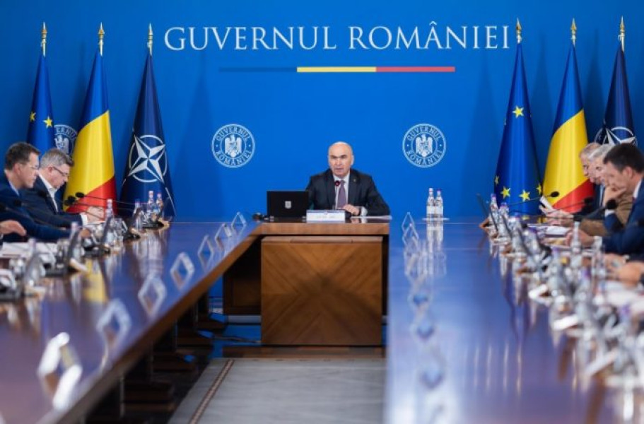 USR își reduce numărul de prefecți și crește posturile de secretar de stat în coaliția de guvernare