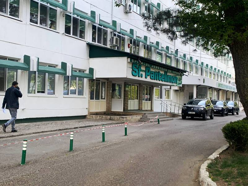 Angajații Spitalului Județean Vrancea, puși să restituie sume primite eronat în salariu