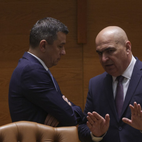 Alegerile pentru primăria Capitalei, pe 7 decembrie; tensiuni în coaliție privind pensiile speciale