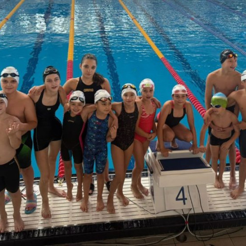 Sportivii vrânceni au obținut medalii la Cupa Miercurea Ciuc la înot