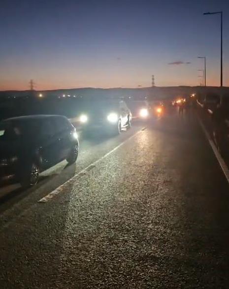 300 de vrânceni protestează pentru deschiderea centurii nord a Focșaniului