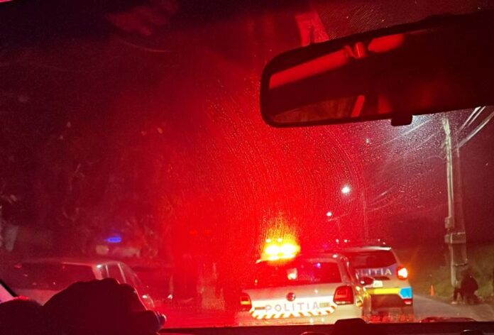 Un bărbat de 60 de ani a murit după ce scuterul său a fost lovit de o mașină