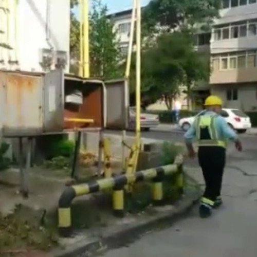 Explozie puternică la un bloc din Râmnicu Sărat fără victime