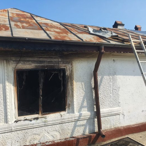 Femeie gasita fara suflare in urma unui incendiu la o casa din comuna