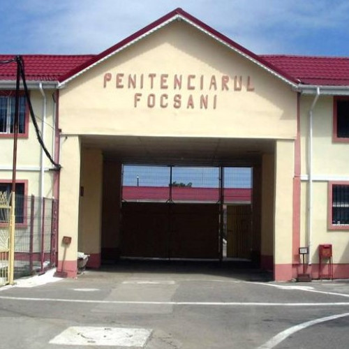 Un fățarnic, adus în închisoare de polițiști din Tătăranu