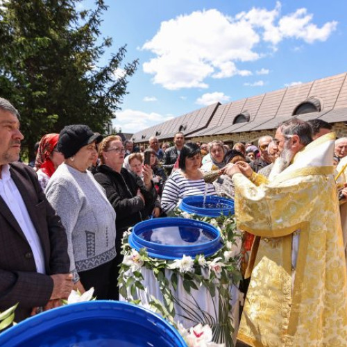 Sărbătoarea Izvorul Tămăduirii prăznuită la Mănăstirea Trotușanu de Înaltpreasfințitul Părinte Ciprian, Arhiepiscopul Buzăului și Vrancei