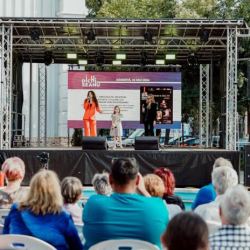 Spectacole de teatru, film și muzică la Festivalul „Ion Dichiseanu” din Adjud: peste 2.500 de spectatori prezenți