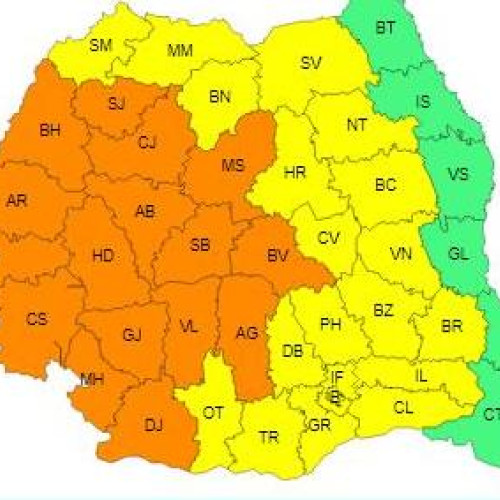 Vreme foarte caldă urmată de ploi torențiale și grindină