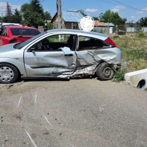 Două femei rănite într-un accident în Topliceni