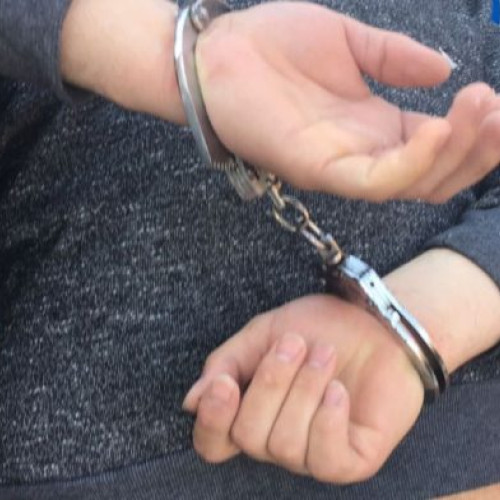 Masura retinerii pentru 24 de ore dispusa pentru un tanar din Vrancea