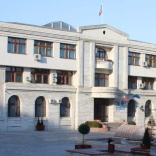 Primăria Focșani se mută temporar în trei locuri din oraș
