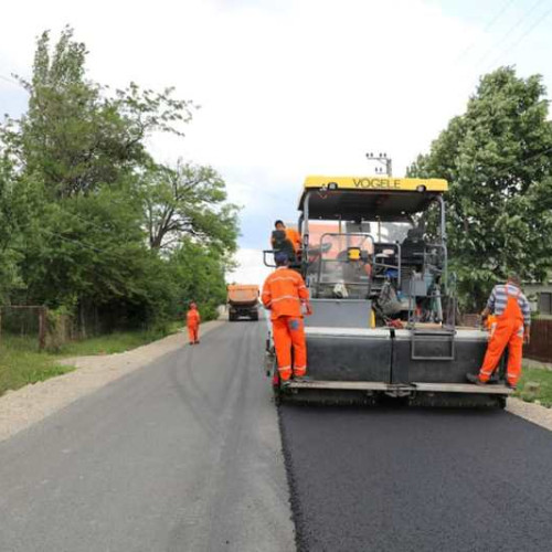 Consilierii județeni au aprobat astăzi, în cadrul unei ședințe extraordinare, două proiecte care vizează modernizarea drumului județean 205 H